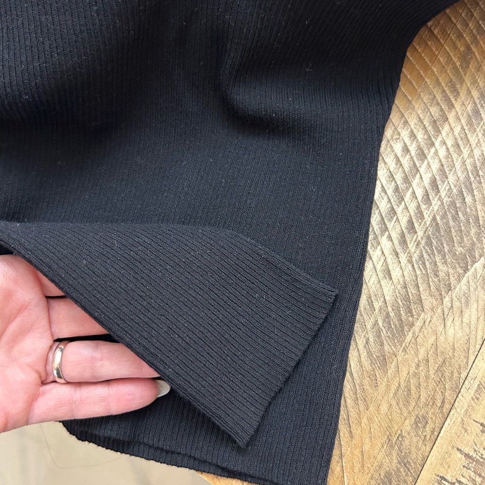 H&M Black Ribbed Knit Top - Picture 3 of 4